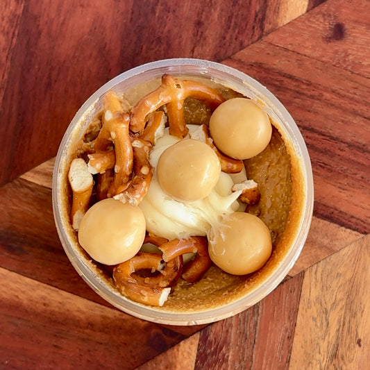 Caramelised white chocolate blondie